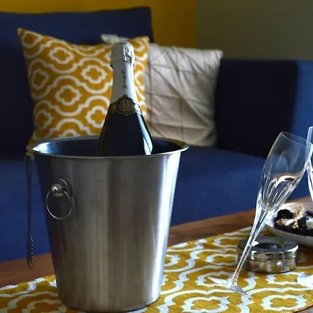 Kelly's Urban Apartment